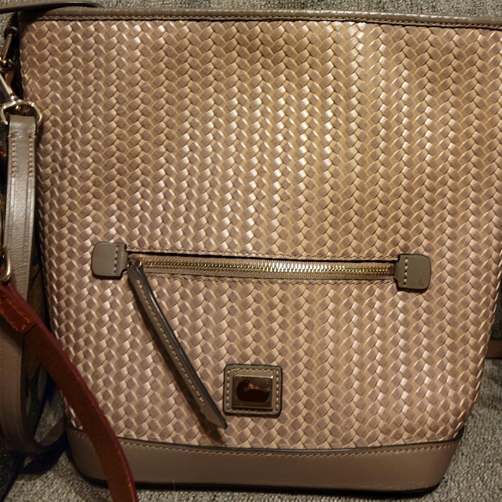 Dooney and bourke